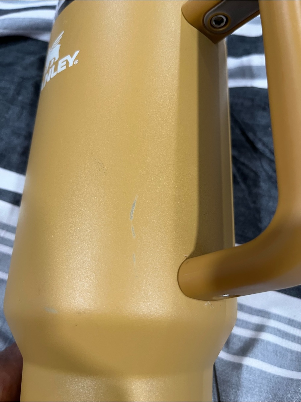 Stanley Mustard Yellow Travel Tumbler with Handle - Picture 3 of 7